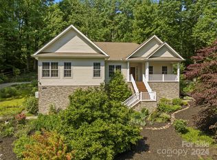 135 Buckeye Dr #94, Hendersonville, NC 28792