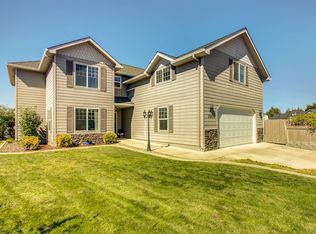 998 N Mountain Ave, Central Pt, OR