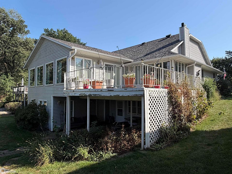 2nd image of 893 Stagecoach Rd