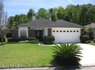 1693 Hawkins Cove Dr W, Jacksonville, FL 32246