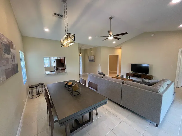 10295 Saint Patrick Ln — Photo 5
