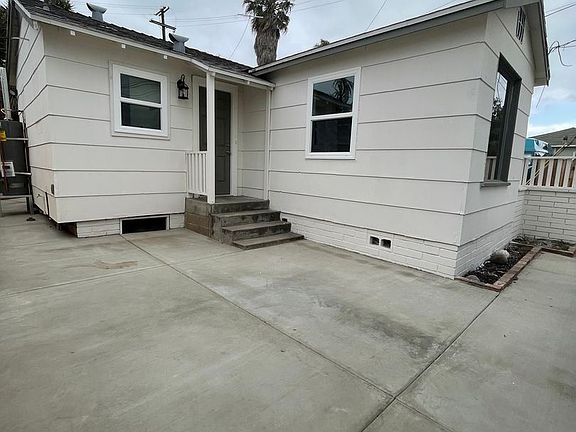 2nd image of 4609 Lotus St