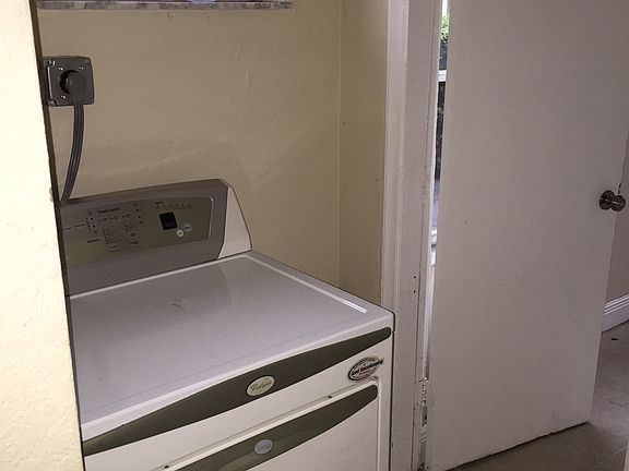 5th image of 7100 Park St