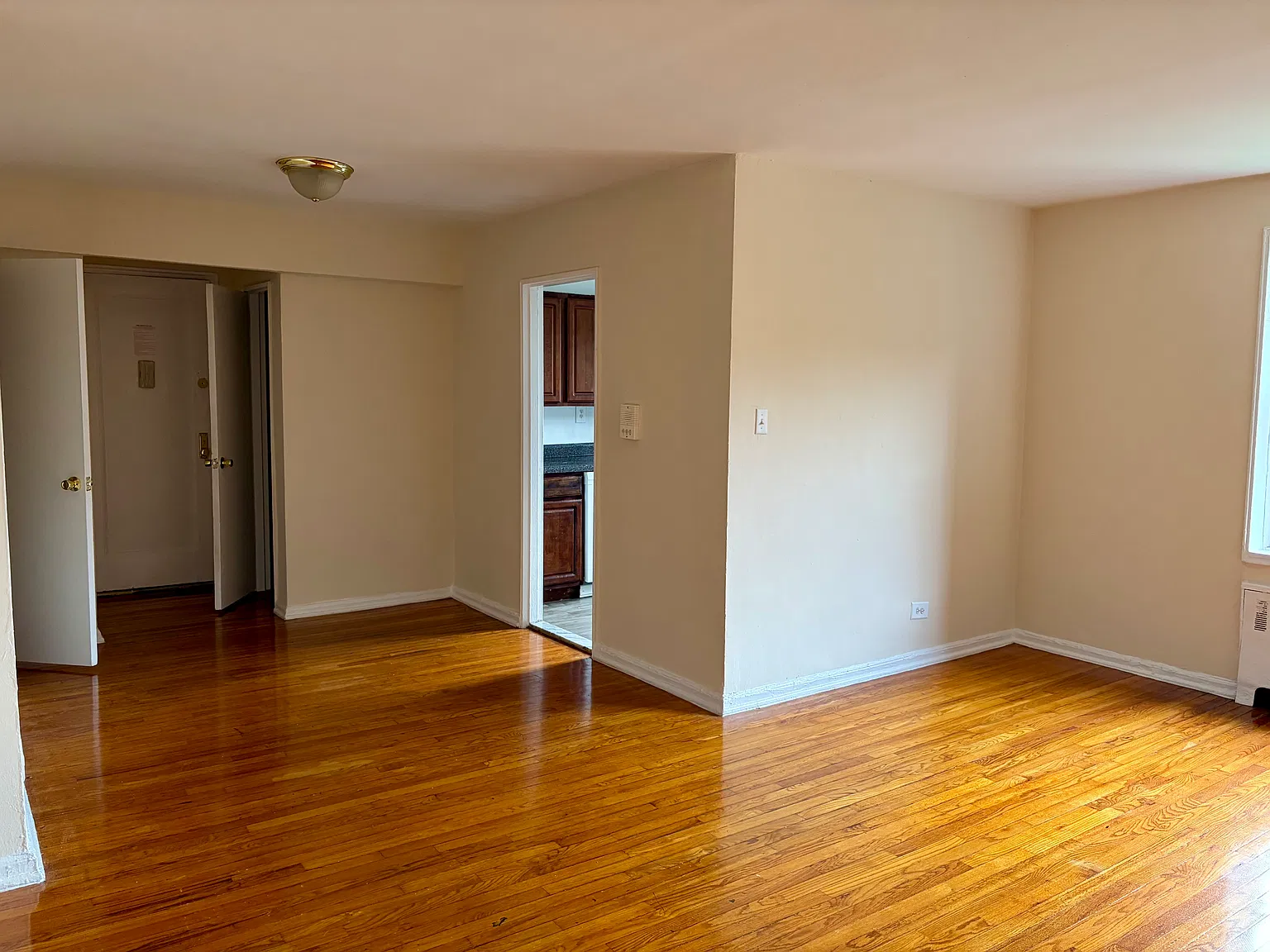 1 bed, $2,075 — Photo 2