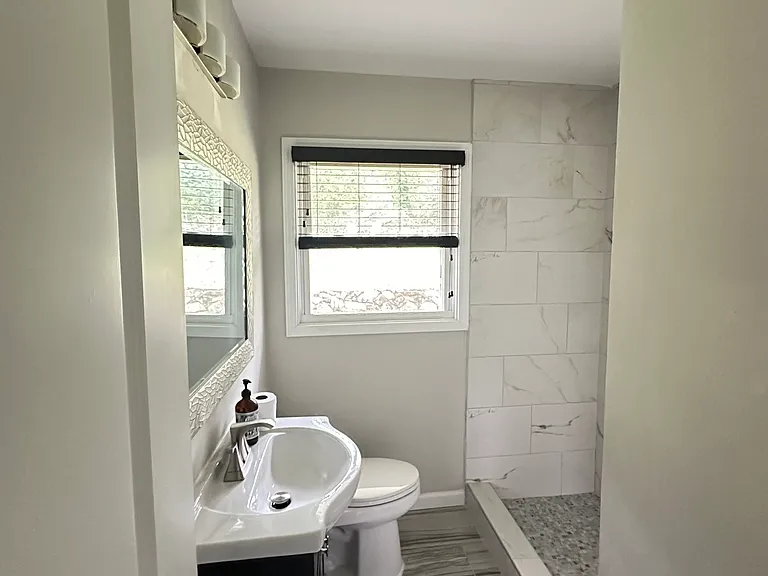 1865 Winthrop Dr SE — Photo 18