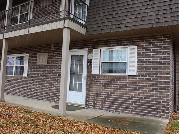 2nd image of 1800 Country Club Dr #114