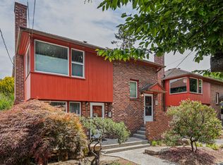 2610 58th Ave SW, Seattle, WA 98116