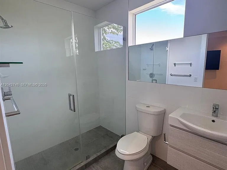 2947 SW 27th Ter #0 — Photo 10