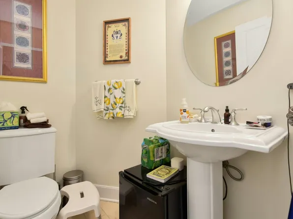 1125 Maxwell Lane image 18 of 18