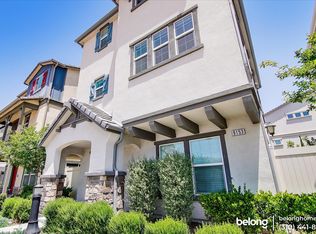 9153 Foster Ln, Chatsworth, CA 91311