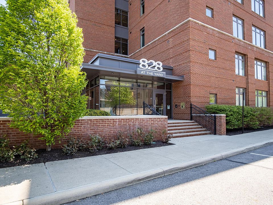 1st image of 828 Bobcat Ave Unit 202