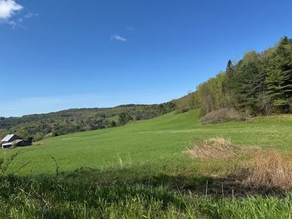 1573 Mount Pleasant Street, St. Johnsbury, VT 05819