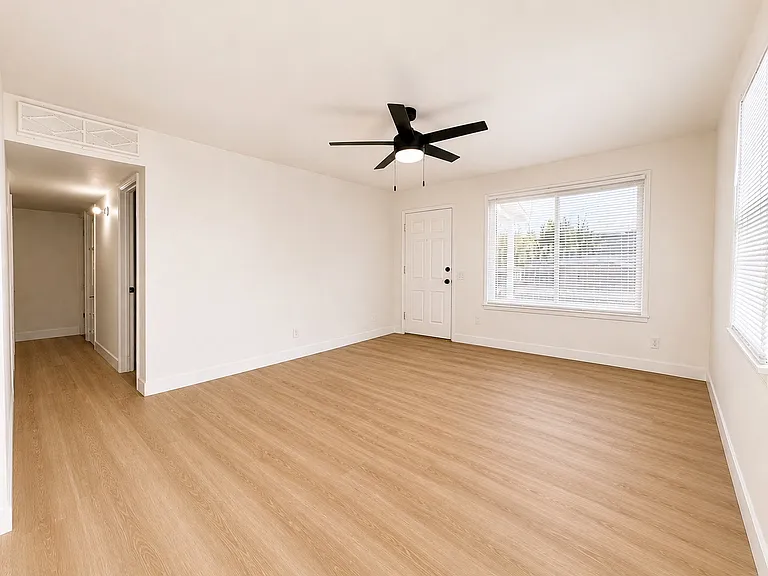514 Water St — Photo 12