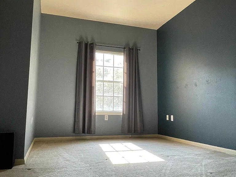 100 4th Ave S #229 — Photo 11