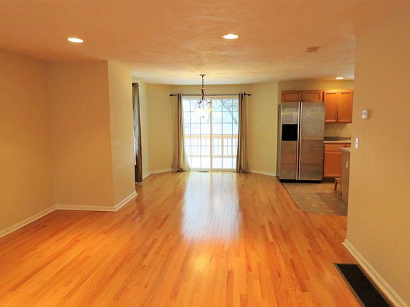 5th image of 14 Marien Ln