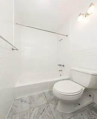 Rented by REAL New York | media 4