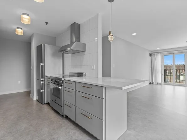 350 North St #501, Boston, MA 02113