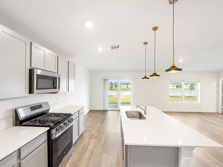 6362 NW Windwood Way — Photo 8