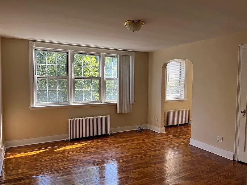 950 Delaware Ave #6
