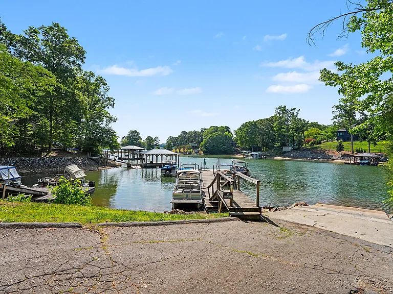 241 Spring Shore Rd — Photo 15