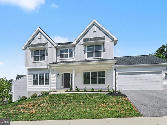 2nd image of 160 Red Maple Dr