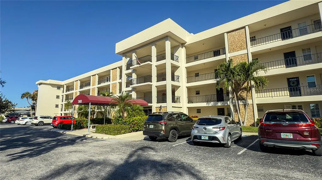 2 bed, 2.0 bath, 1090 sqft, $1,900 — Photo 3