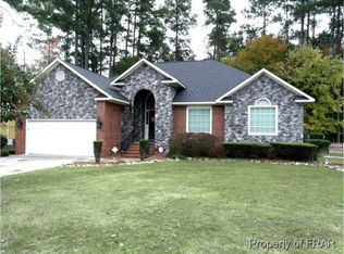2893 Delaware Dr, Fayetteville, NC 28304