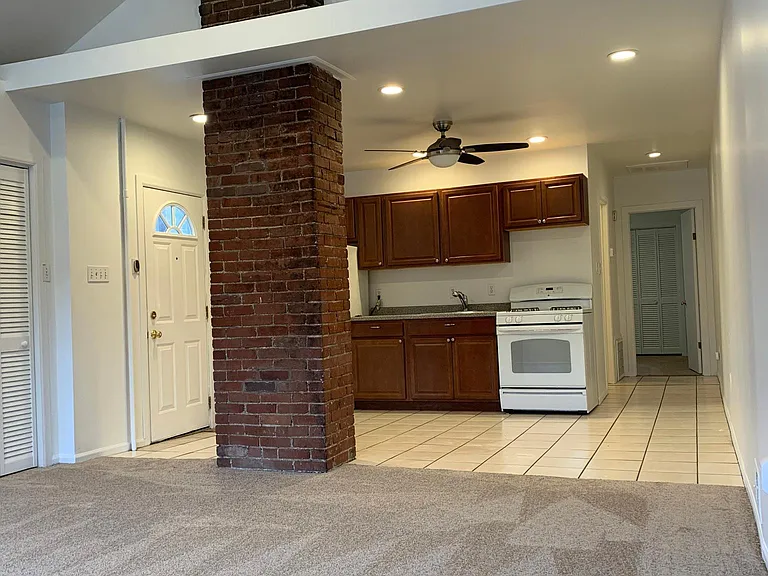 312 Saline St #2 — Photo 7
