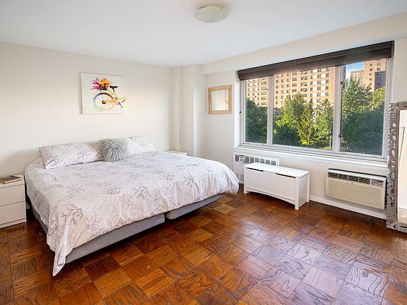 2nd image of 392 Central Park W APT 5H