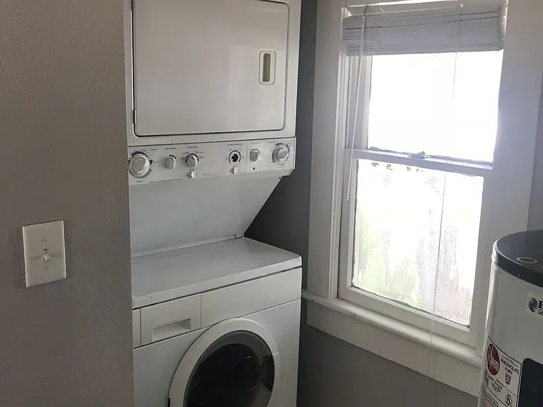 1952 Morrill Street — Photo 11