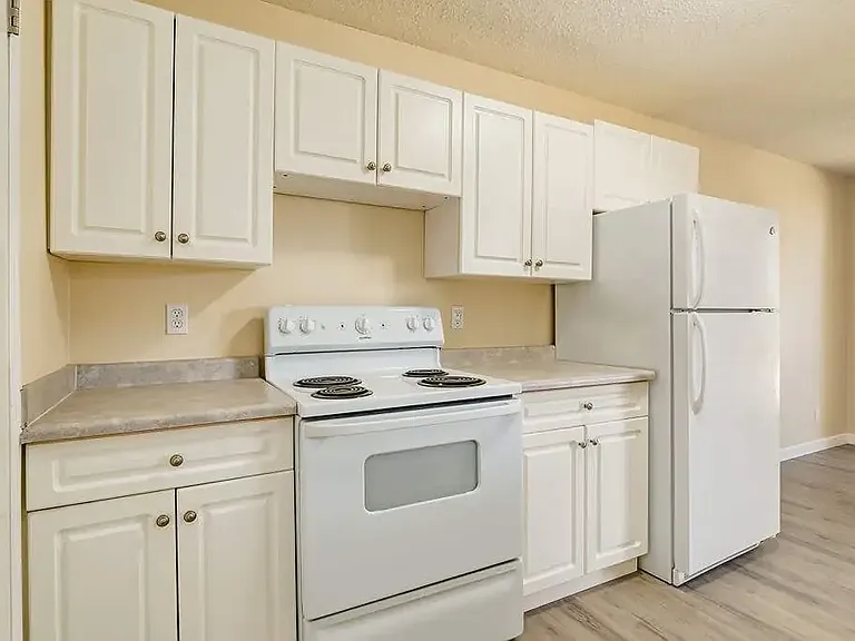 3813 53a St #3815B — Photo 7