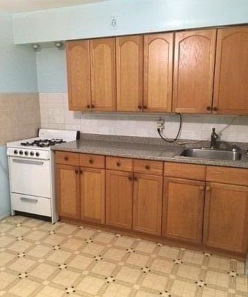 3rd image of 7433 45th Ave