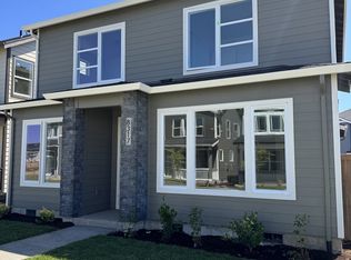 8317 SE Barlow Ln SE, Hillsboro, OR 97123