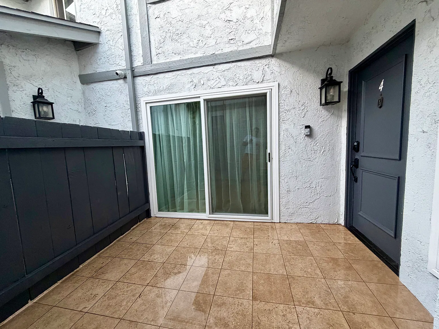 2 bed, 2.5 bath, 1435 sqft, $4,950 — Photo 3