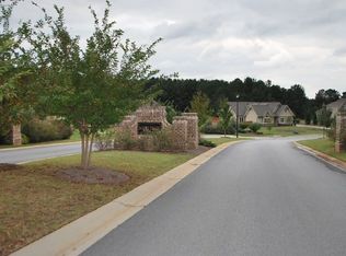 160 Maple Shade Dr, Tyrone, GA 30290