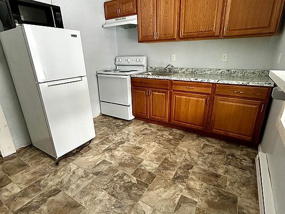 3rd image of 41 Lake St #1