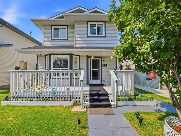 9 E Martindale Cres NE, Calgary, AB T3J 2W4