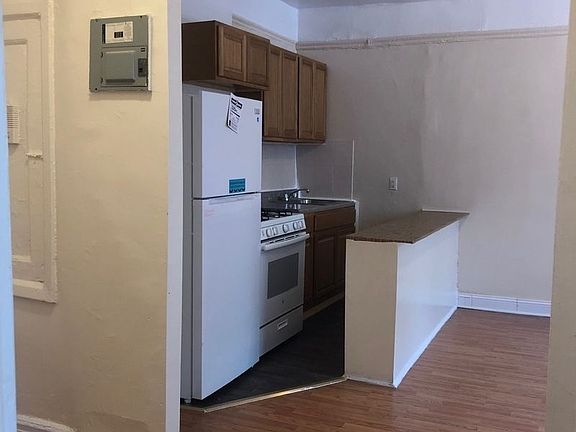 4th image of 510 Ocean Ave #C10