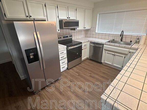 5th image of 5140 Linda Lou Dr