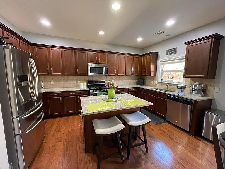 11157 Gates Ter — Photo 12