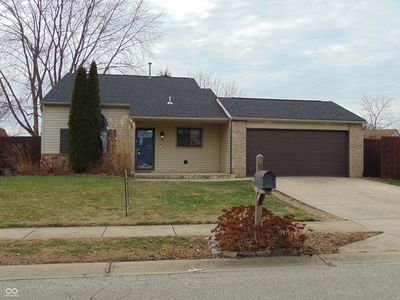 123 Country Wood Dr, Whiteland, IN, 46184