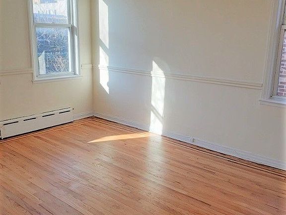 5th image of 31-60 31st St #3R