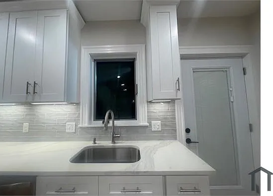 17 Selden St — Photo 9