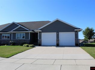 1911 Henle Dr, New Ulm, MN 56073