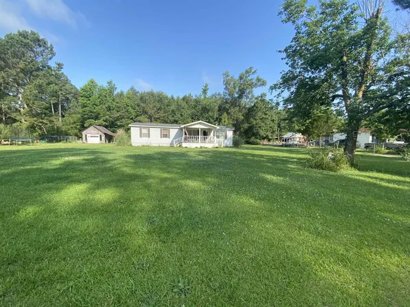 314 Harrington Rd, Fairmont, NC 28340