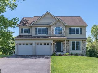 4 W Ridge Rd, Lititz, PA 17543