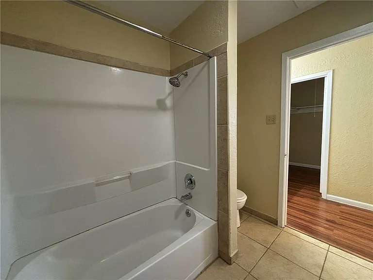 4206 Walnut Hills Dr #D — Photo 12