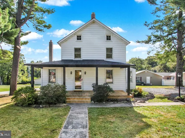 13332 Pennersville Rd, Waynesboro, PA 17268