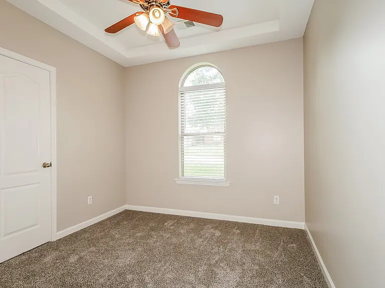 60 Penny Ln — Photo 13