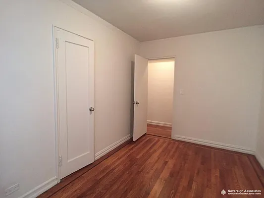 Rented by Sovereign Associates | media 11